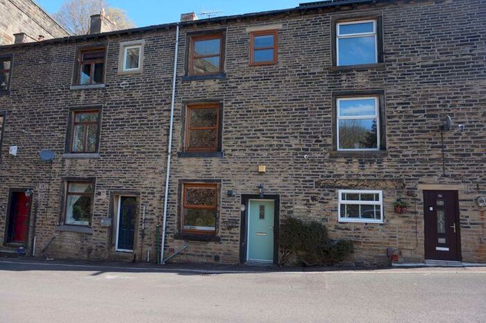 2 Bedroom Terraced House To Rent In Boy Lane, Halifax, HX3