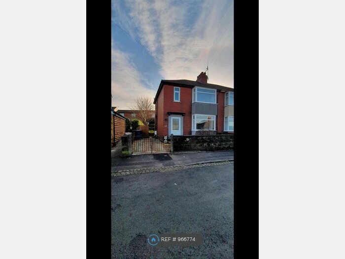 3 Bedroom Semi-Detached House To Rent In Keeling Street, Newcastle-Under-Lyme ST5