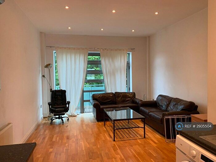 2 Bedroom Flat To Rent In Rotherhithe St, London, SE16