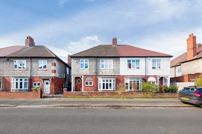 4 Bedroom Semi Detached House For Sale In Grange Villas, Wallsend, NE28