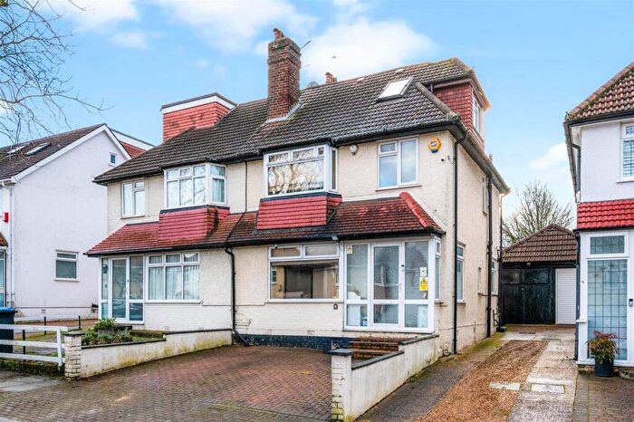4 Bedroom Semi Detached House For Sale In Alder Grove, London, NW2