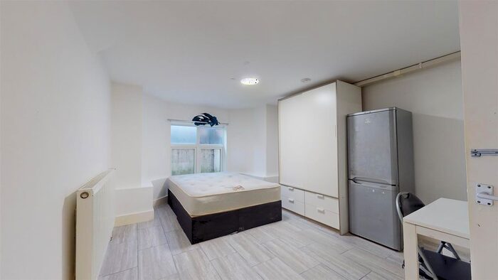 1 Bedroom Property To Rent In Lancaster Road, London, NW10