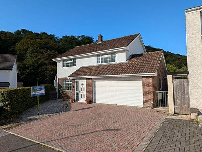 4 Bedroom Detached House For Sale In Turnavean Road, St. Austell, PL25