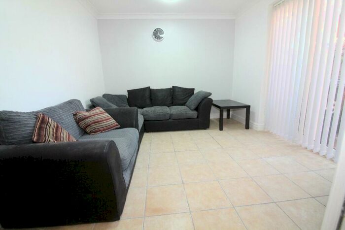 4 Bedroom Terraced House To Rent In Plungington Road, Preston, PR1