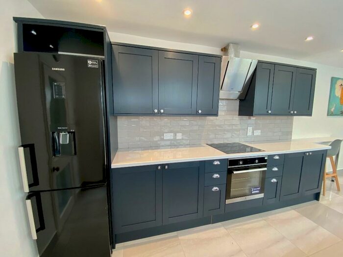 5 Bedroom Terraced House To Rent In Orchard Road, Southsea, Hampshire, PO4