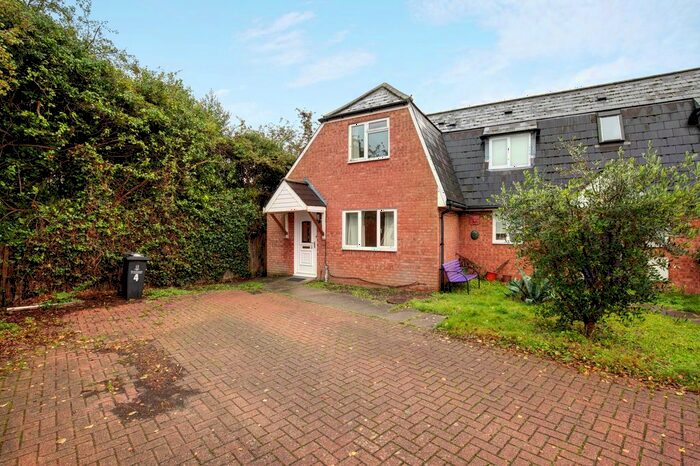 2 Bedroom End Of Terrace House To Rent In Estuary Close, Colchester, Essex, CO4