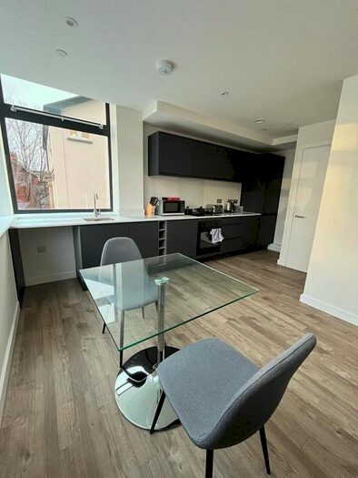 1 Bedroom Flat To Rent In Seymour Grove, Old Trafford, Manchester, M16