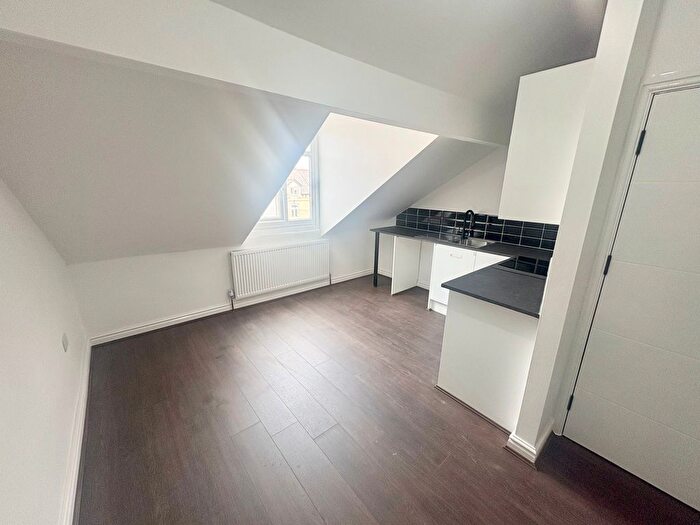 1 Bedroom Flat To Rent In Cape Hill, Smethwick, B66