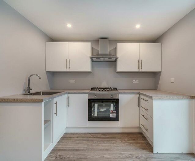 3 Bedroom End Of Terrace House To Rent In Meadow Close, Chislehurst, BR7