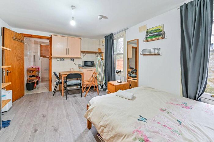 Studio To Rent In Highbury, Highbury, London, N7