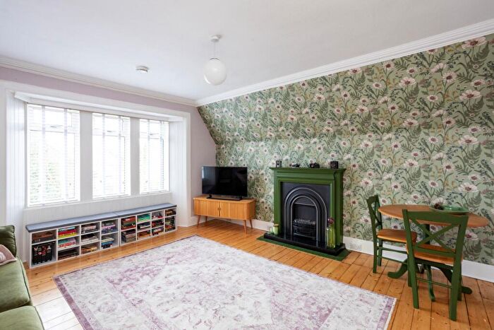 2 Bedroom Flat For Sale In Dunnikier Road, Kirkcaldy, Kirkcaldy, KY2