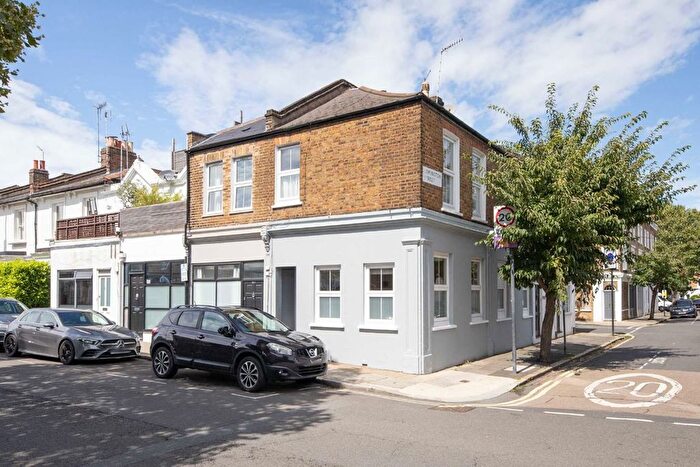 2 Bedroom Property To Rent In Glenthorne Road, Hammersmith, W6