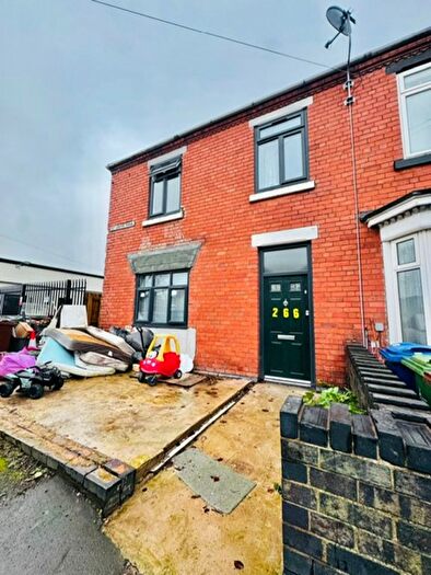 5 Bedroom Terraced House To Rent In St John's Road, Cannock, WS11