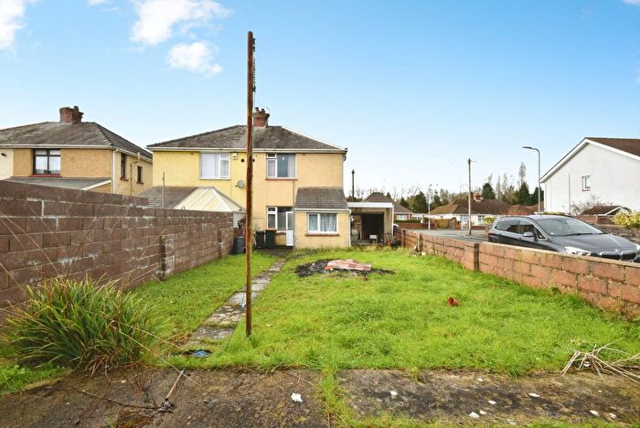 3 Bedroom Semi-Detached House For Sale In Stockton Road, Newport, NP19