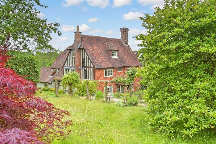 4 Bedroom Detached House For Sale In Woods Green, Wadhurst, East Sussex, TN5