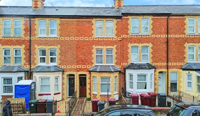 4 Bedroom Terraced House For Sale In Milman Road, Reading, Berkshire, RG2