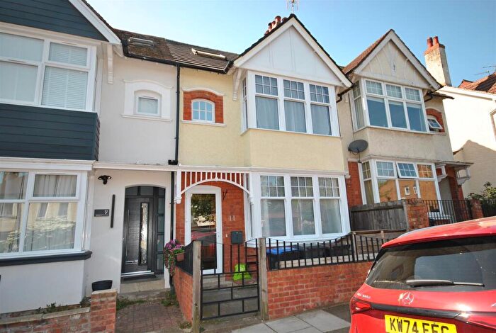 4 Bedroom Terraced House For Sale In Clarence Avenue, Northampton, NN2