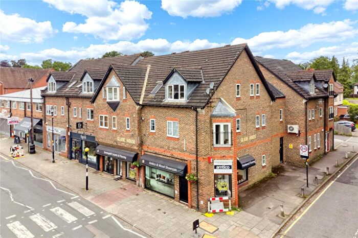 1 Bedroom Maisonette For Sale In High Street, Sunninghill, Ascot, Berkshire, SL5