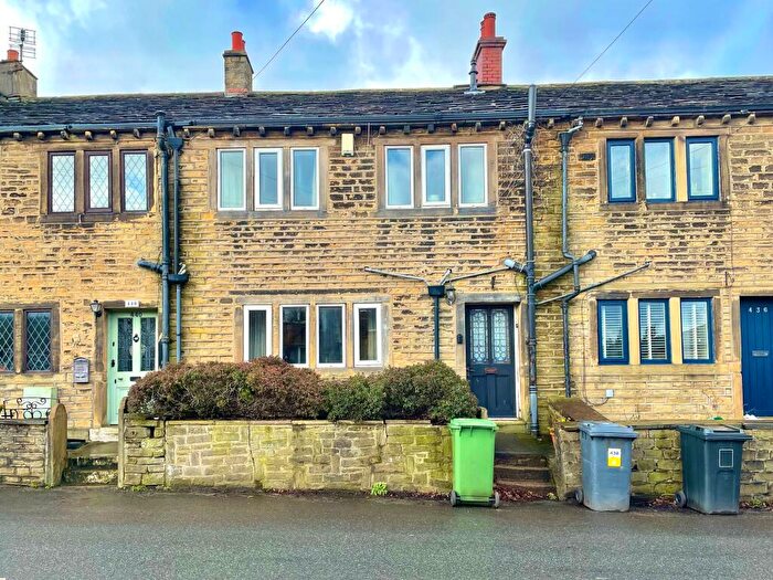 3 Bedroom Property For Sale In Leymoor Road, Golcar, HD7