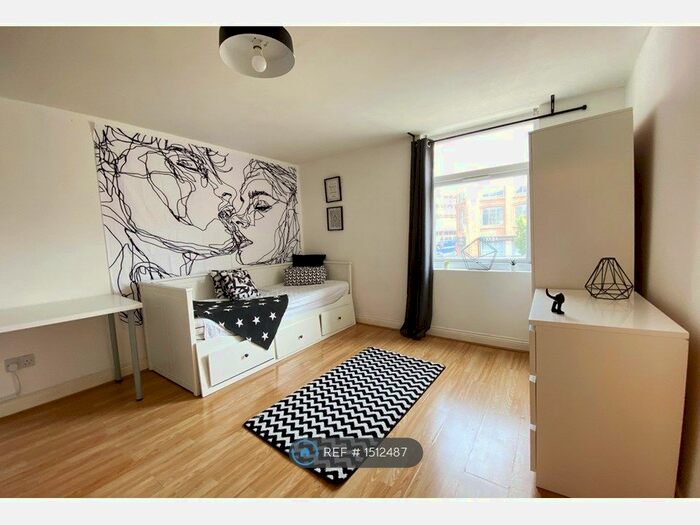 2 Bedroom Flat To Rent In Humberstone Gate, Leicester, LE1