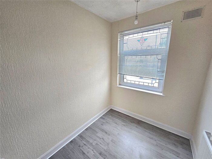 3 Bedroom End Of Terrace House For Sale In Cheveral Avenue, Radford, Coventry, CV6