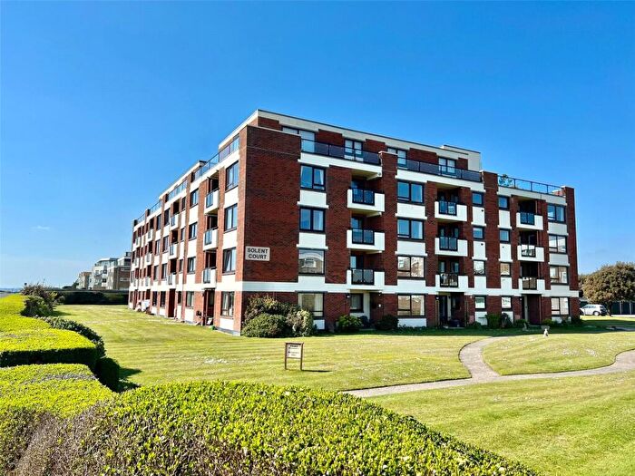 2 Bedroom Apartment For Sale In Cornwallis Road, Milford On Sea, Lymington, Hampshire, SO41