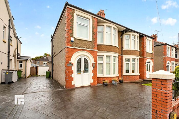 3 Bedroom Semi-Detached House For Sale In St. Agnes Road, Heath, CF14