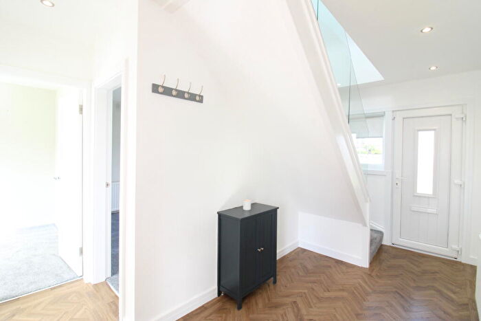 4 Bedroom House To Rent In Gleniffer Road, Renfrew, PA4