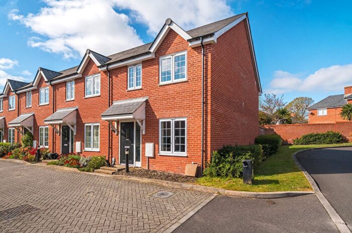 3 Bedroom Terraced House For Sale In Ridgeway, Haywards Heath, RH17