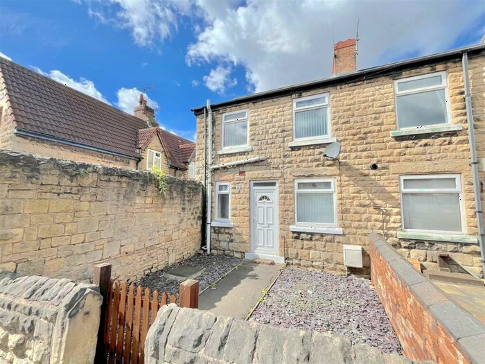 3 Bedroom End Of Terrace House To Rent In Portland Terrace, Langwith Derbyshire, NG20