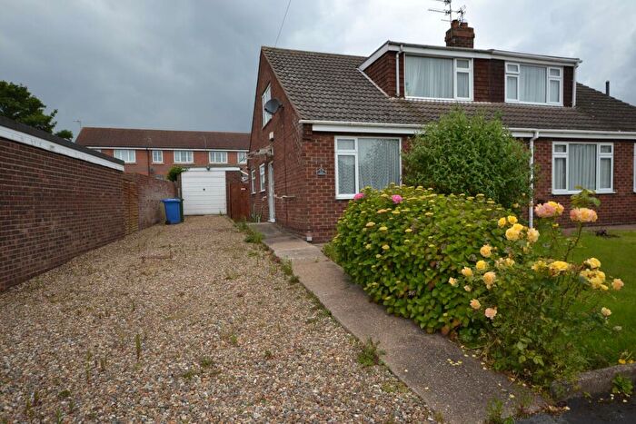 3 Bedroom Semi-Detached House For Sale In Westerdale Close, Keyingham, HU12