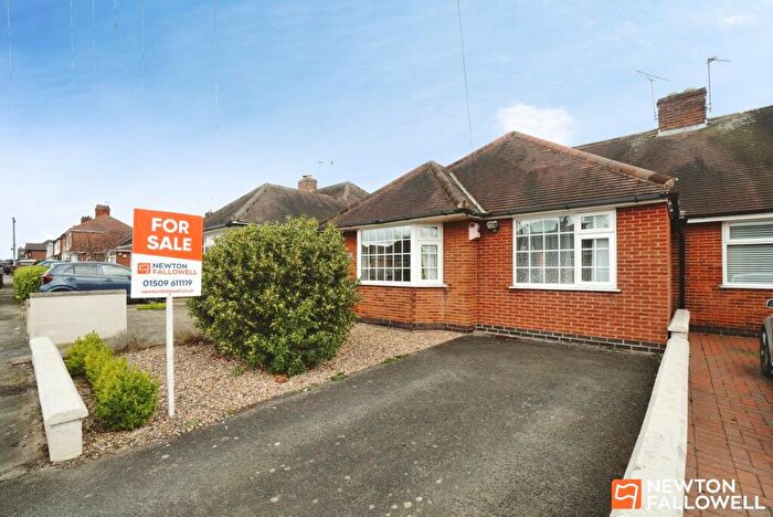 2 Bedroom Semi-Detached Bungalow For Sale In Albany Street, Loughborough, LE11
