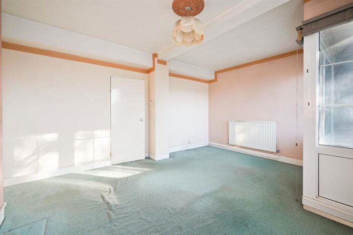 1 Bedroom Flat For Sale In Flat St. Richards House, Eversholt Street, Euston, London, NW1