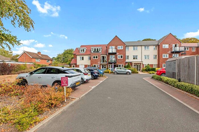 2 Bedroom Flat For Sale In Longwick Road, Princes Risborough, HP27