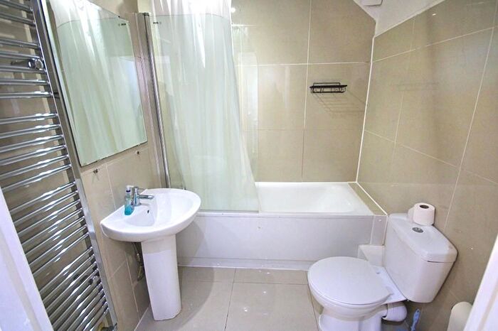 6 Bedroom Property To Rent In Fernbank Avenue, Wembley, Middlesex, HA0
