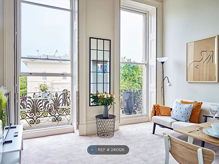 1 Bedroom Flat To Rent In Lansdown Crescent, Cheltenham, GL50