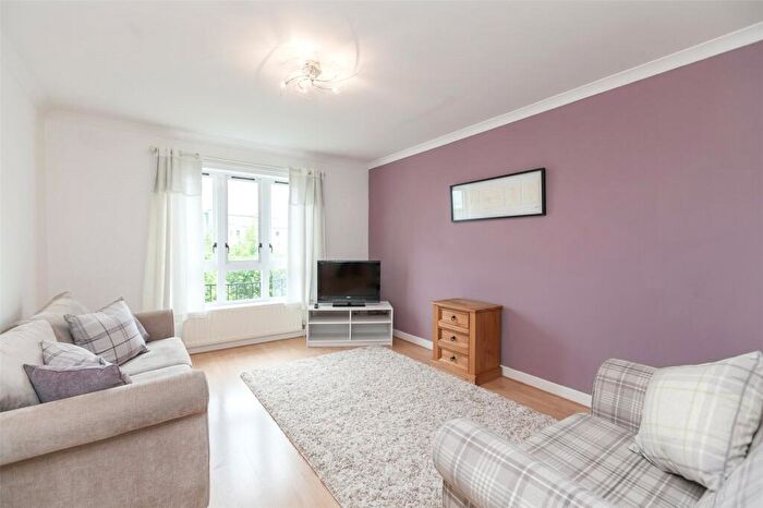 2 Bedroom Flat To Rent In Moray Park Terrace, Edinburgh, EH7