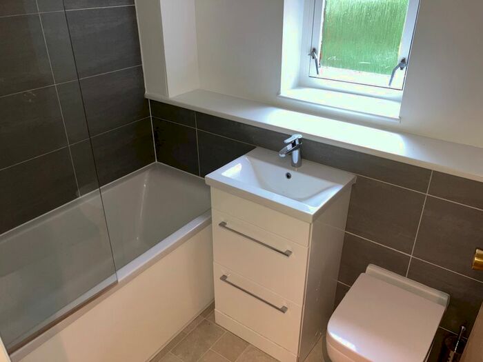 1 Bedroom Flat To Rent In Albion Gate, Glasgow, G1