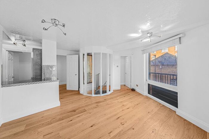 2 Bedroom Flat For Sale In Moran House, Wapping, E1W