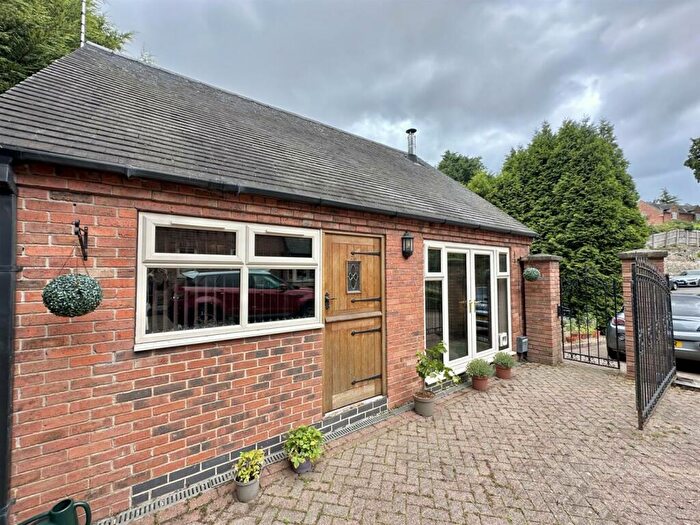 1 Bedroom Flat To Rent In Barn Close, Castle Donington, Derby, DE74