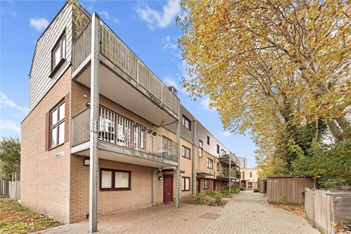 1 Bedroom Flat To Rent In Grange Road, Walthamstow, London, E17