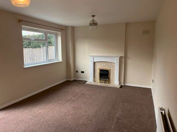 3 Bedroom Detached House To Rent In Crosskirk Road, Hinckley, LE10