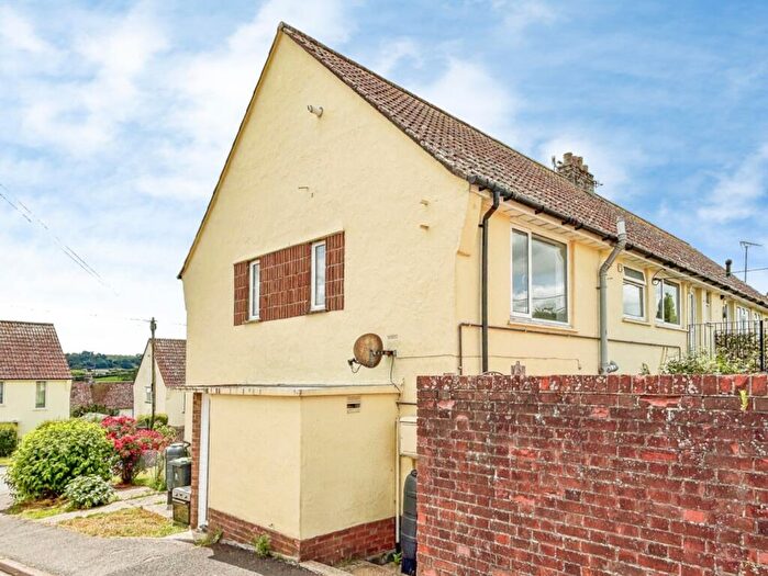 3 Bedroom Maisonette To Rent In Court Close, Bridport, DT6