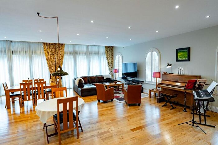 2 Bedroom Duplex For Sale In Croft Mill Yard, Hebden Bridge, HX7