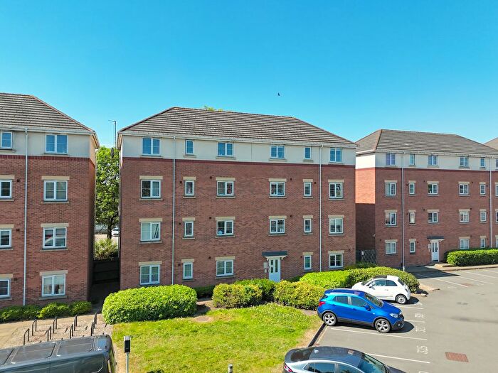 2 Bedroom Flat For Sale In Holyhead Road, Wednesbury, Wednesbury, WS10