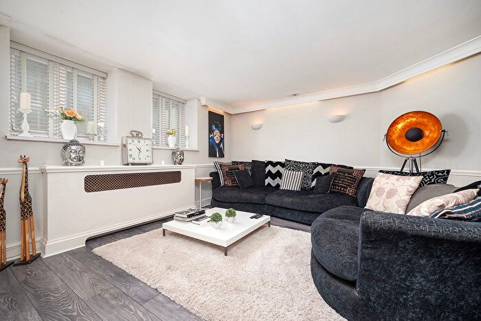 2 Bedroom Flat To Rent In Edith Grove, London, SW10