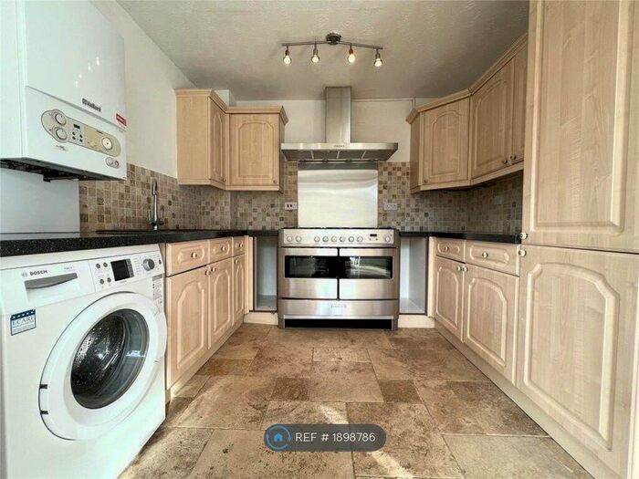 4 Bedroom Semi-Detached House To Rent In Stratton Heights, Cirencester, GL7