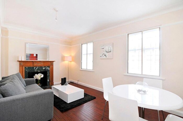 1 Bedroom Flat To Rent In Marylebone High Street, Maylebone, London, W1U