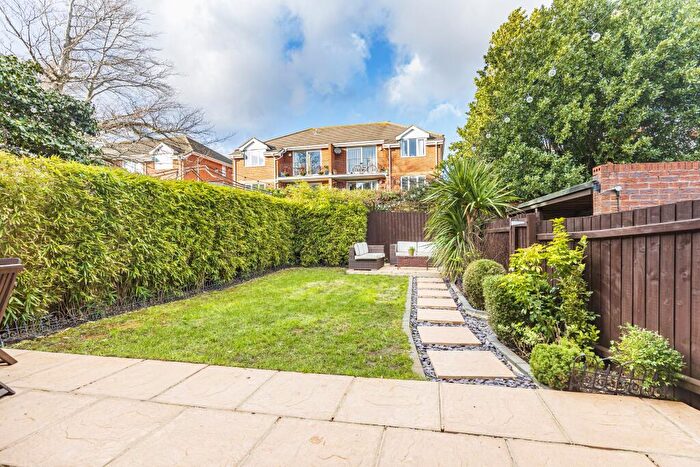 2 Bedroom Flat To Rent In Owls Road, Bournemouth, BH5