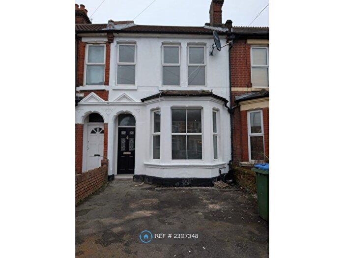 5 Bedroom Terraced House To Rent In Stafford Road, Southampton, SO15